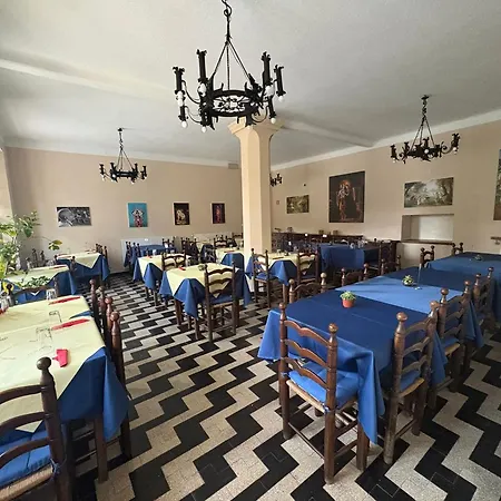Hotel Govinda 2*